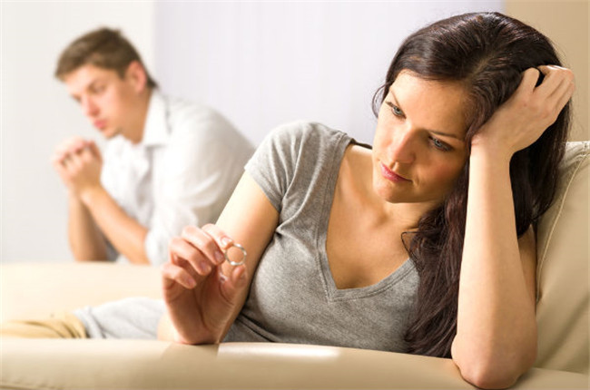 纠结要不要离婚？离婚有哪些优点和缺点？